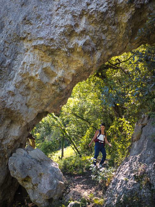 Méounes,
						les Aiguilles de Valbelle et l'impluvium