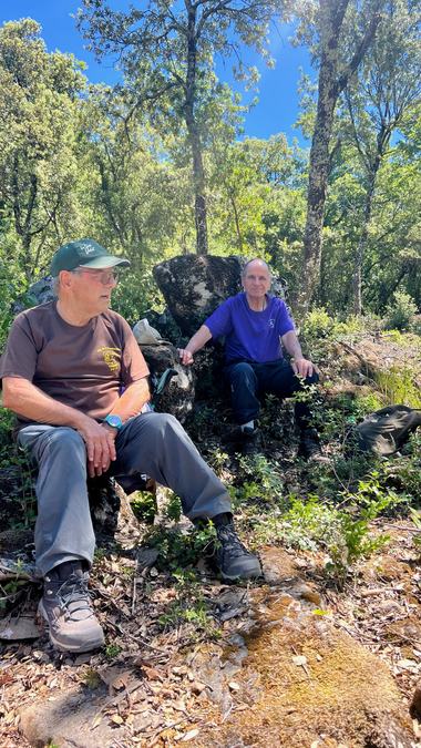 Méounes,
						les Aiguilles de Valbelle et l'impluvium