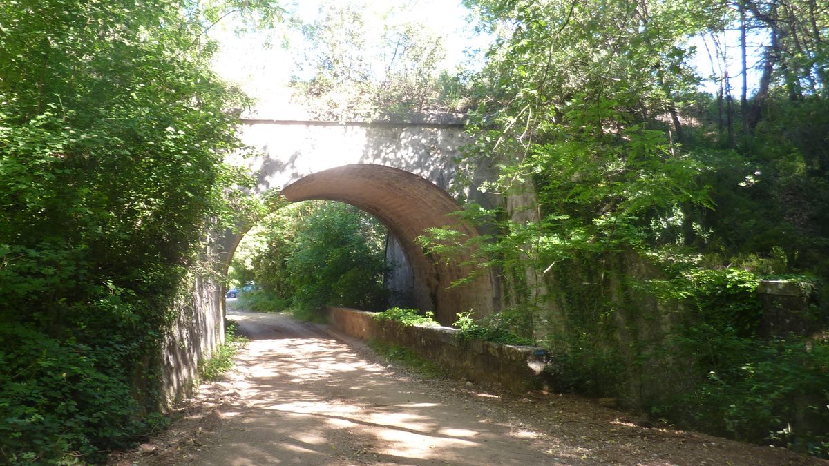 Pourrières, sentier de l’Aubenade