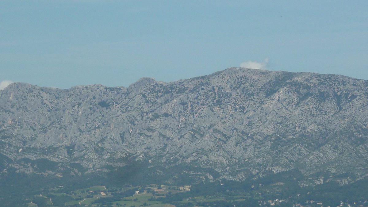 Pourrières, sentier de l’Aubenade