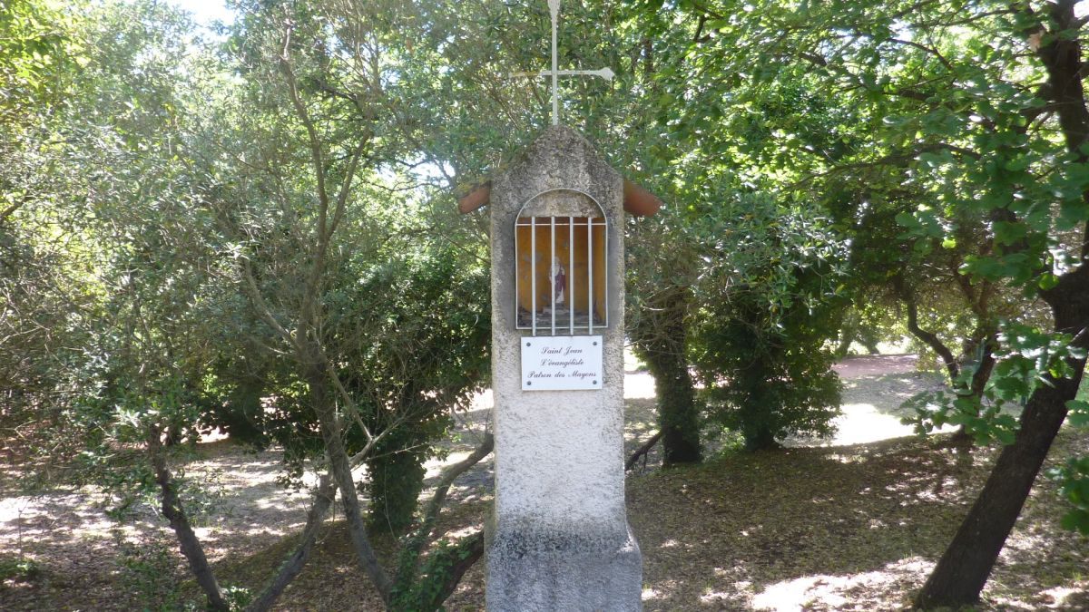 Les Mayons