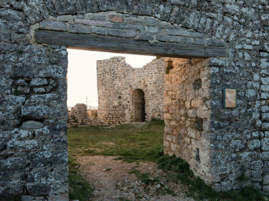 Flassans, la voie aurélienne