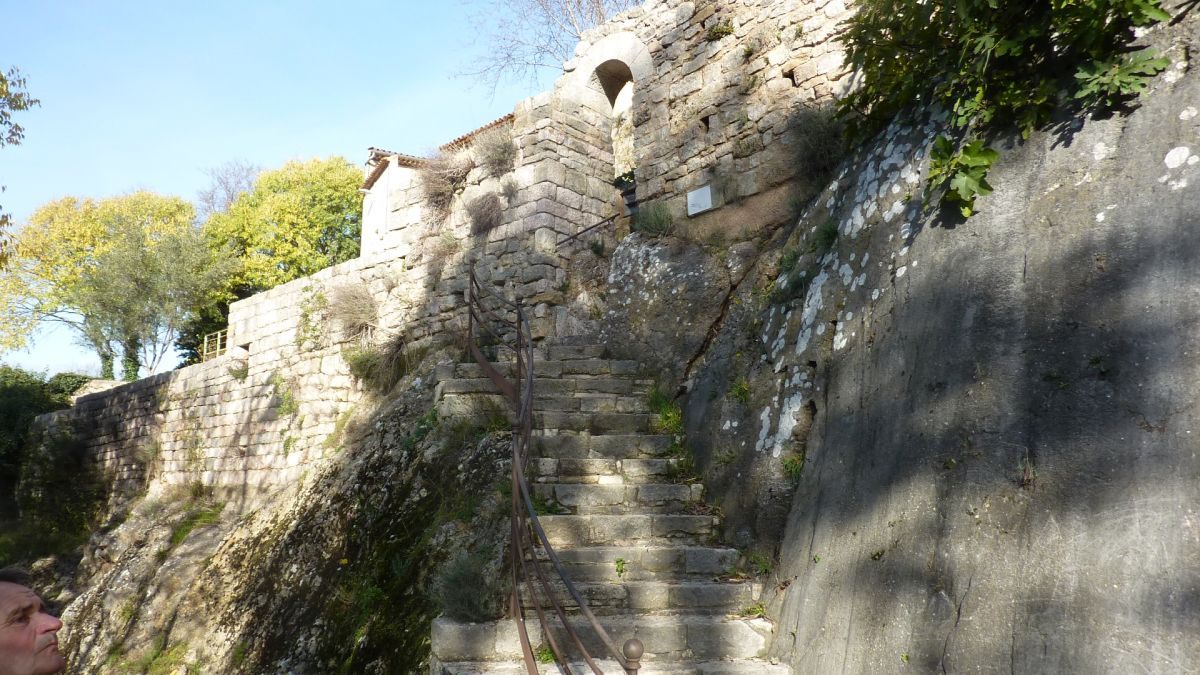 Barjols, Pontevès, les Carmes