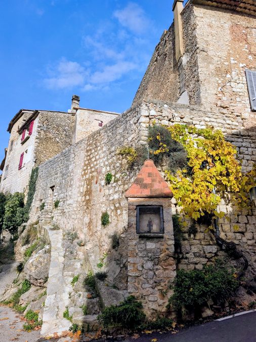 Barjols, Pontevès, les Carmes