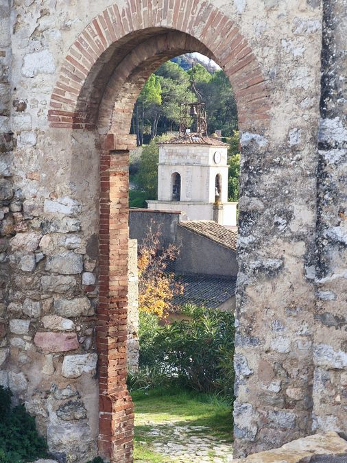 Barjols, Pontevès, les Carmes