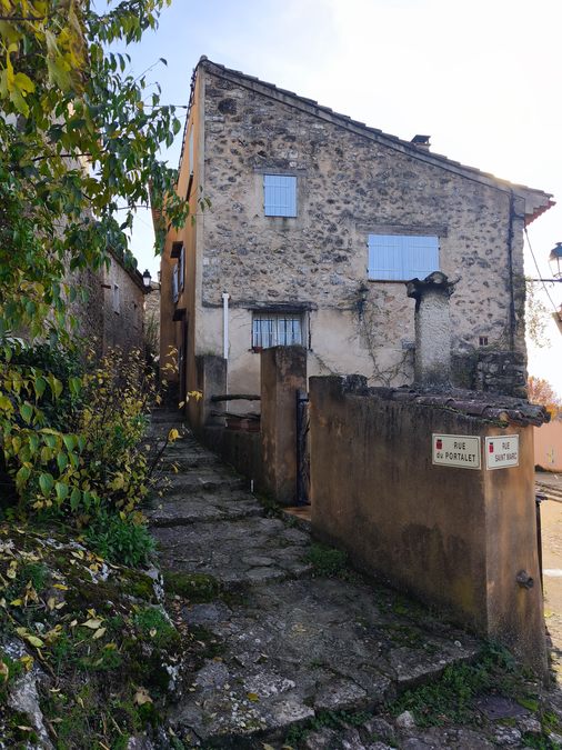 Barjols, Pontevès, les Carmes