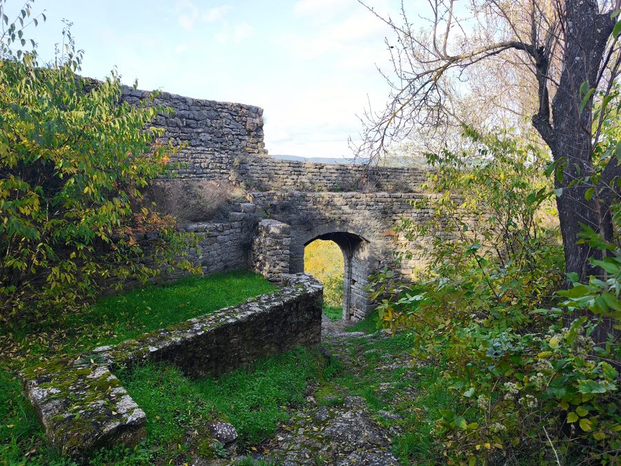 Barjols, Pontevès, les Carmes